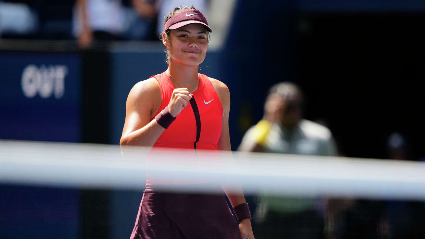 Emma Raducanu Shines at US Open With Dominant 6-1, 6-2 First-Round Win